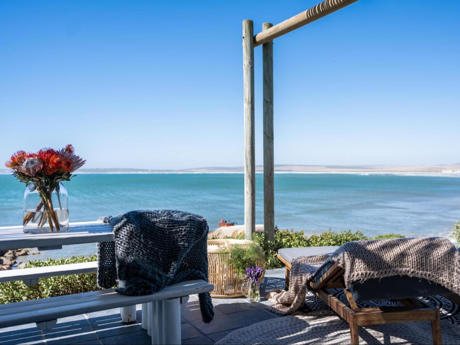 La Baleine Paternoster
